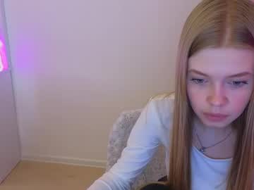 girl
        riinaaa cam image #11145
