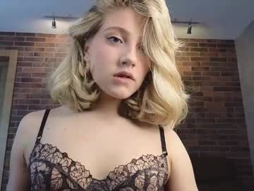 girl
        pinkadele cam image #6708