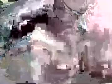 couple
        dixie_comanche cam image #15225