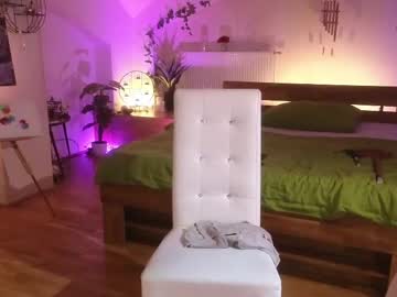 girl Exotic Live Cam Girls - Experience The Passion! with melinastyles