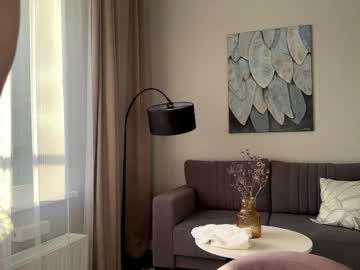 girl Exotic Live Cam Girls - Experience The Passion! with linneabercier