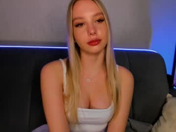 girl
        mila_siiimon cam image #3545