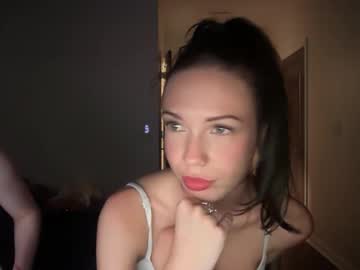 girl Exotic Live Cam Girls - Experience The Passion! with lucywhiteeee
