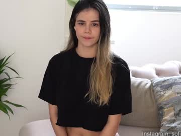 girl
        tatiana__cortes18 cam image #480