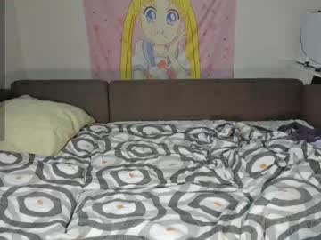 couple
        l1ttlekiki cam image #12380