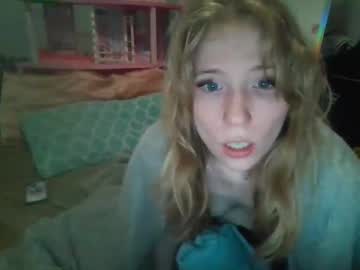 girl
        sm0keprincesspeach cam image #4922