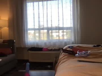 couple Exotic Live Cam Girls - Experience The Passion! with xcalveemolly
