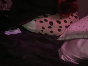 girl Exotic Live Cam Girls - Experience The Passion! with petitesexysabrina