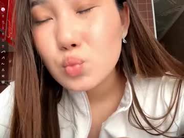 girl
        sarawaldhoff cam image #22444