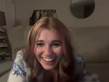 girl
        ariaafterdark cam image #21433