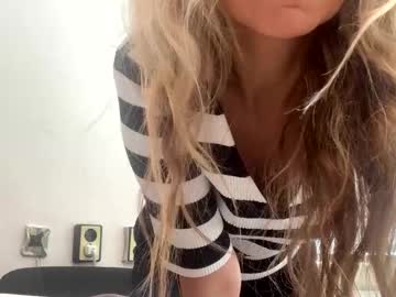 girl Exotic Live Cam Girls - Experience The Passion! with makemedanc