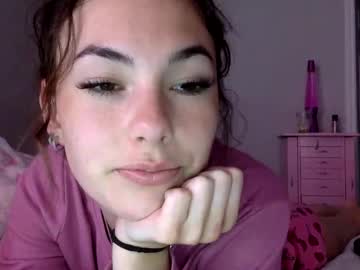 girl
        emmaa_xo cam image #11885