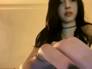 girl
        adelin_rr cam image #17262