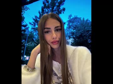 girl
        eva_foxie cam image #15895