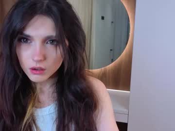 girl
        ericapapandrea cam image #20341