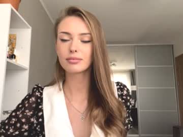 girl Exotic Live Cam Girls - Experience The Passion! with heart_petal