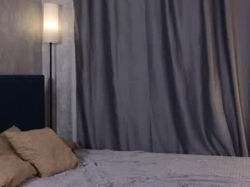 girl
        playful_pixiee cam image #17577