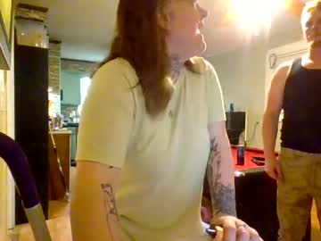 couple
        mysterygal0901 cam image #11135
