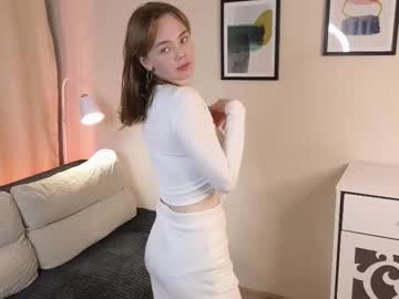 girl
        kathryn_bishop cam image #19247