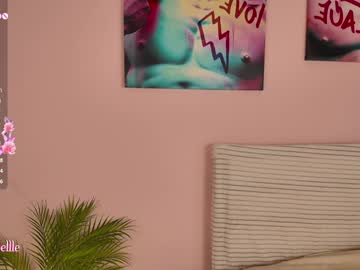 girl
        jollly_belle cam image #821
