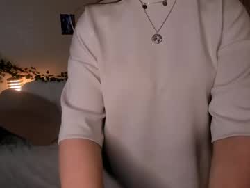 girl
        aftondowlen cam image #10327