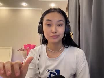 girl
        glenngauldin cam image #22363