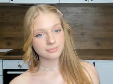 girl
        artamonova cam image #2469