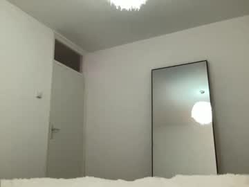 girl Exotic Live Cam Girls - Experience The Passion! with seraveraxo