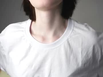 girl
        kisskiss_mourmeow cam image #14123