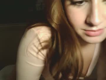 girl
        delaravalerie19 cam image #1512