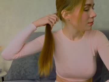 girl
        madewithloveincz cam image #7496
