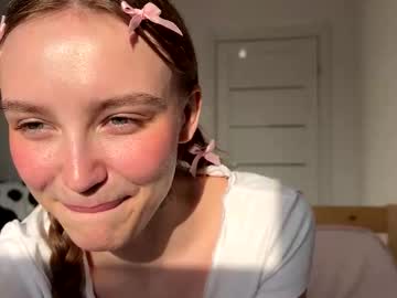 girl
        lolaatate cam image #22301