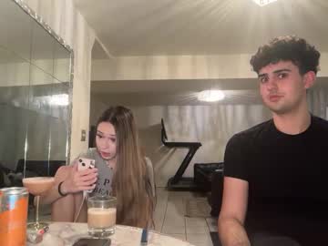 couple
        cameron62005 cam image #21082