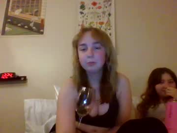 couple Exotic Live Cam Girls - Experience The Passion! with carpetmunchers