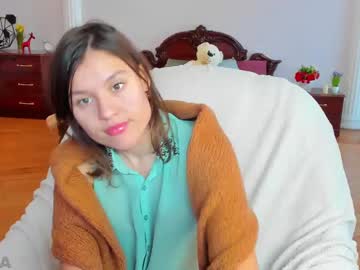 girl
        lika_diaz cam image #3148