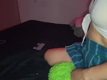 couple
        sweet_and_cute23 cam image #20587