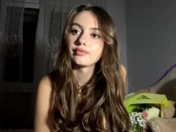 girl Exotic Live Cam Girls - Experience The Passion! with kristinelongman
